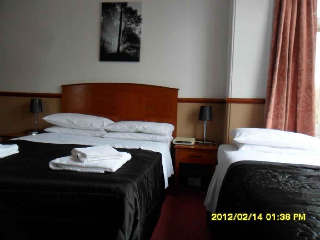Thorpe Lodge Hotel ปีเตอร์โบโรห์ ห้อง รูปภาพ
