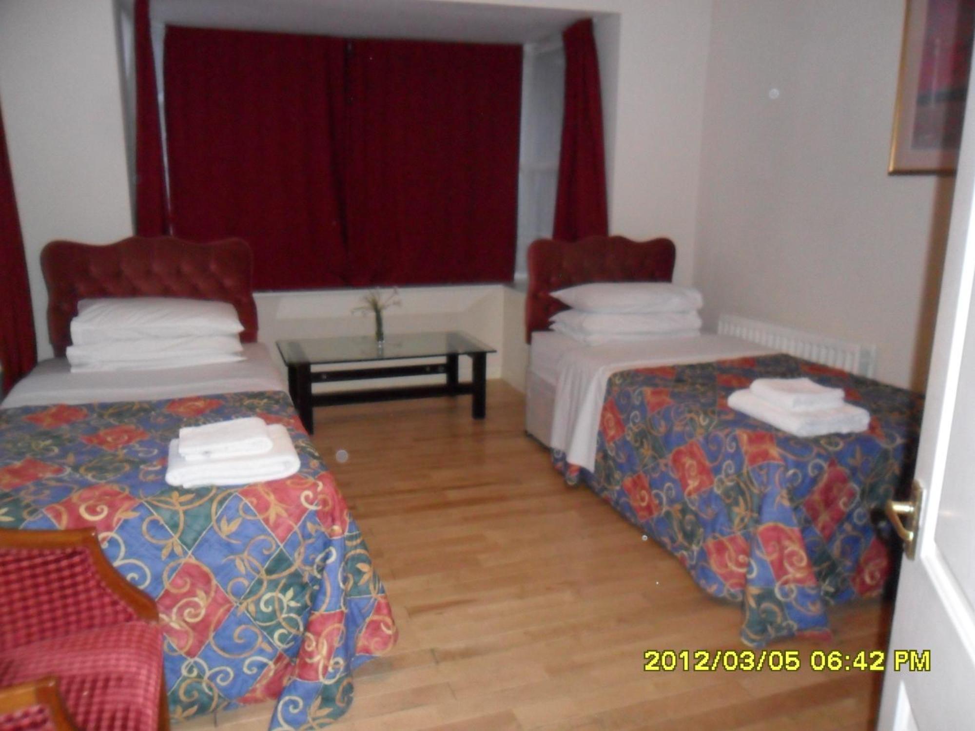 Thorpe Lodge Hotel ปีเตอร์โบโรห์ ภายนอก รูปภาพ